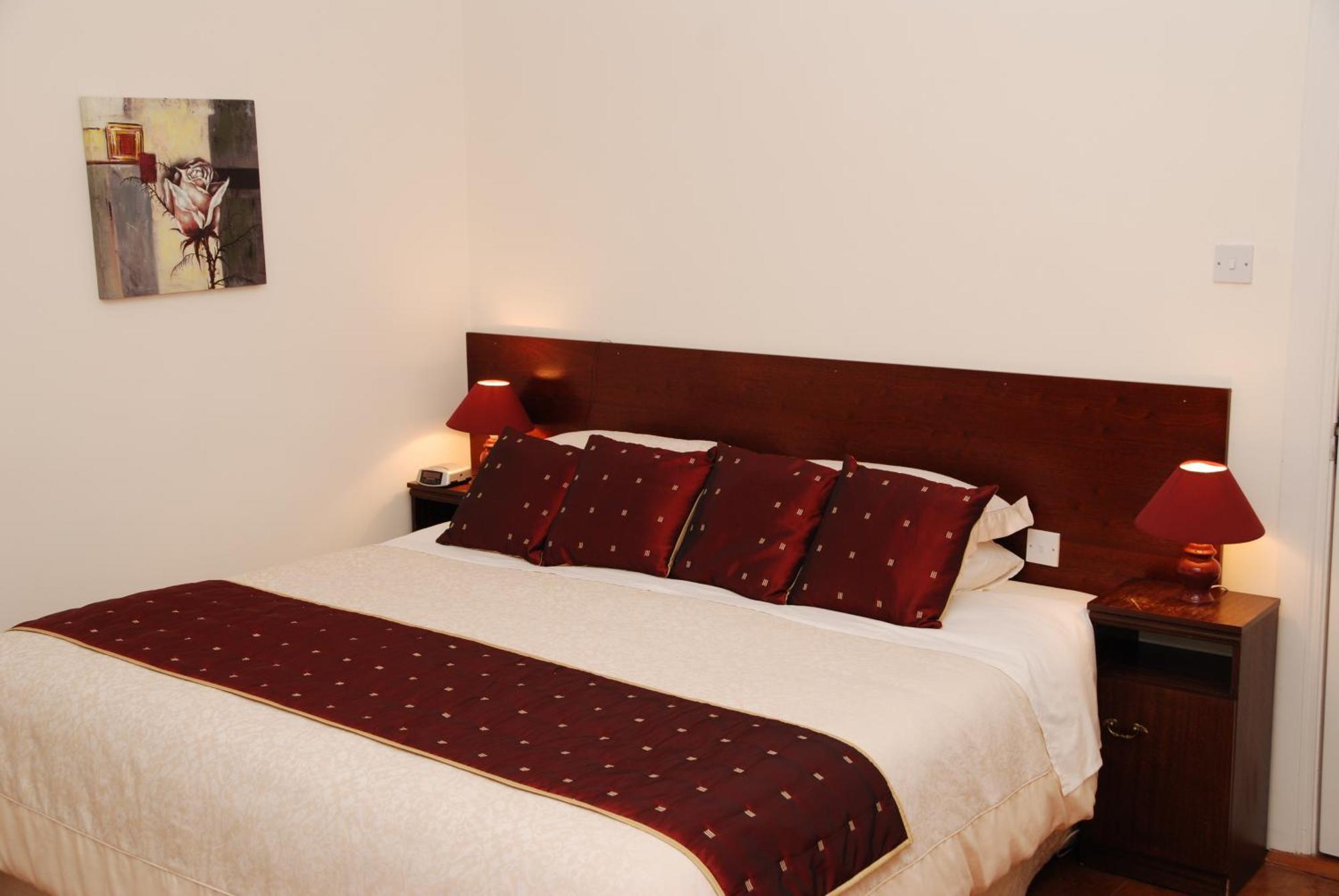 Kilburn House B&B Milltown  Экстерьер фото